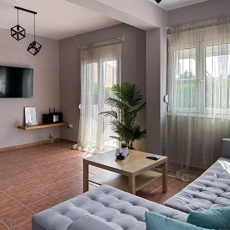 Mysea Villasnikiti Guest house